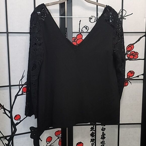 Sezane Claudia Embroidered Sleeve Top - Picture 7 of 9